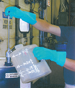 Picture of Reuseable Nitrile Gloves, 15-mil, Lined